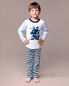 Отличная детская пижама из трикотажа на мальчика